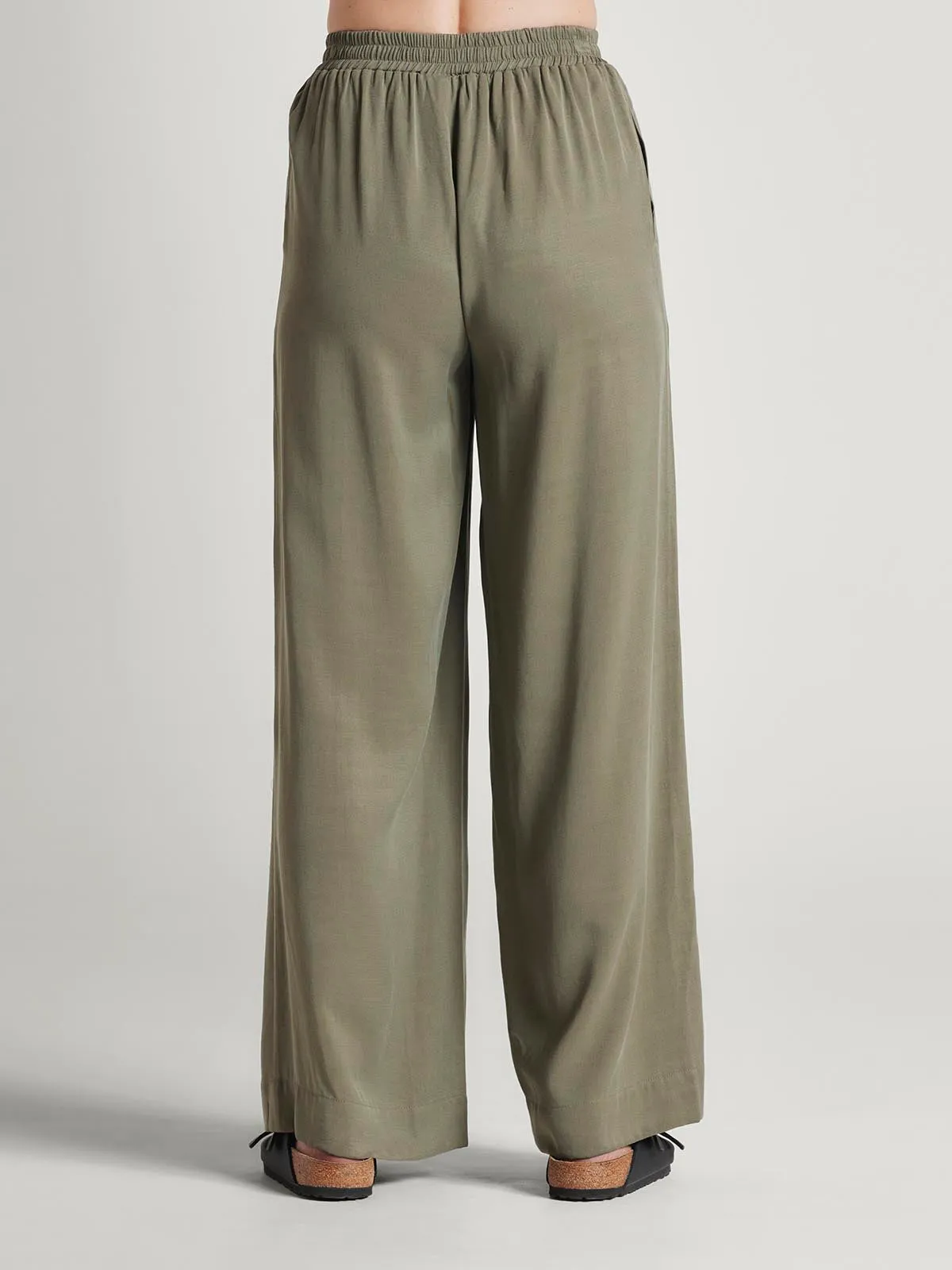 Faya Tencel™ Wide Leg Trouser - Cargo Green