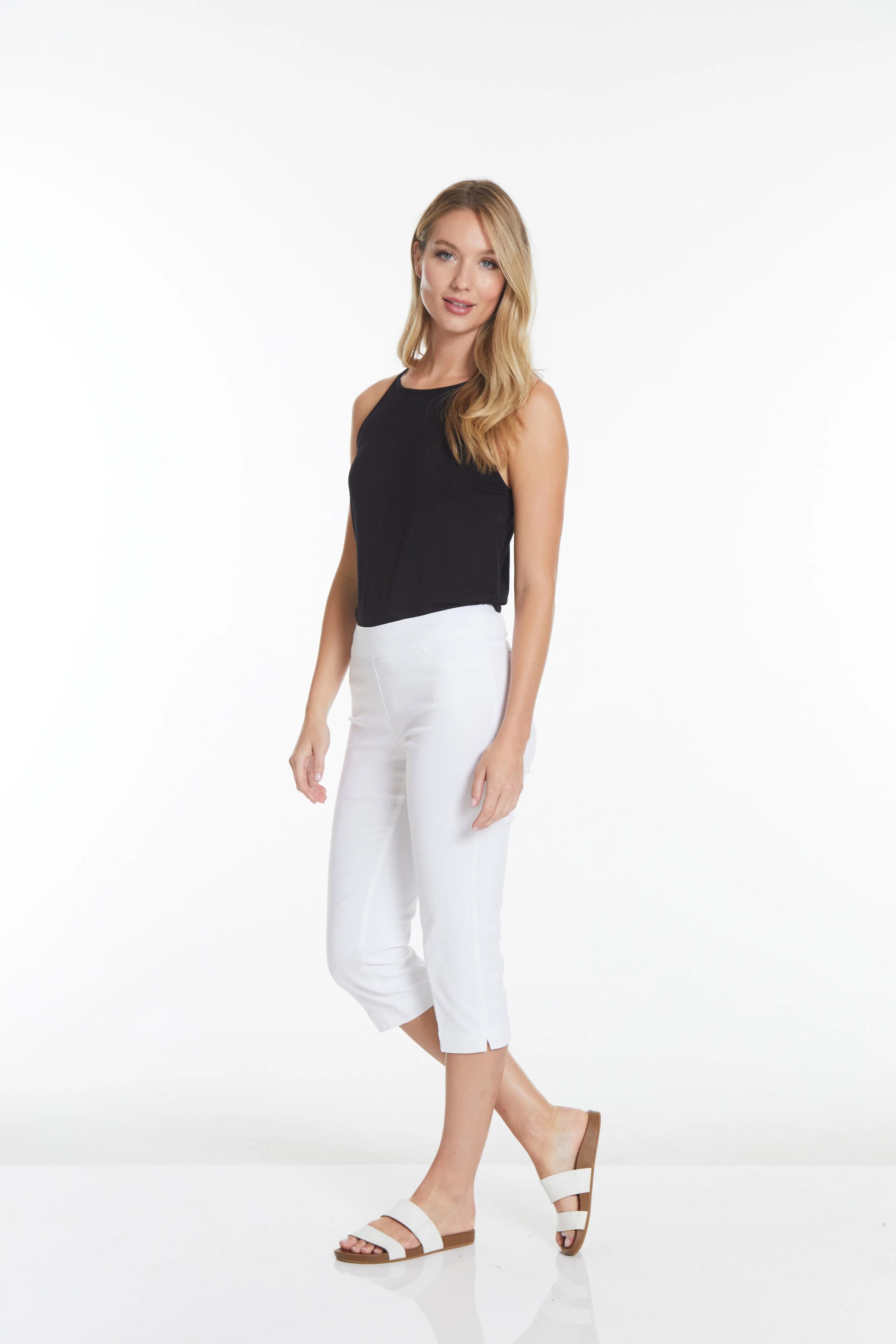 Pull On White Capri Pants With Pockets