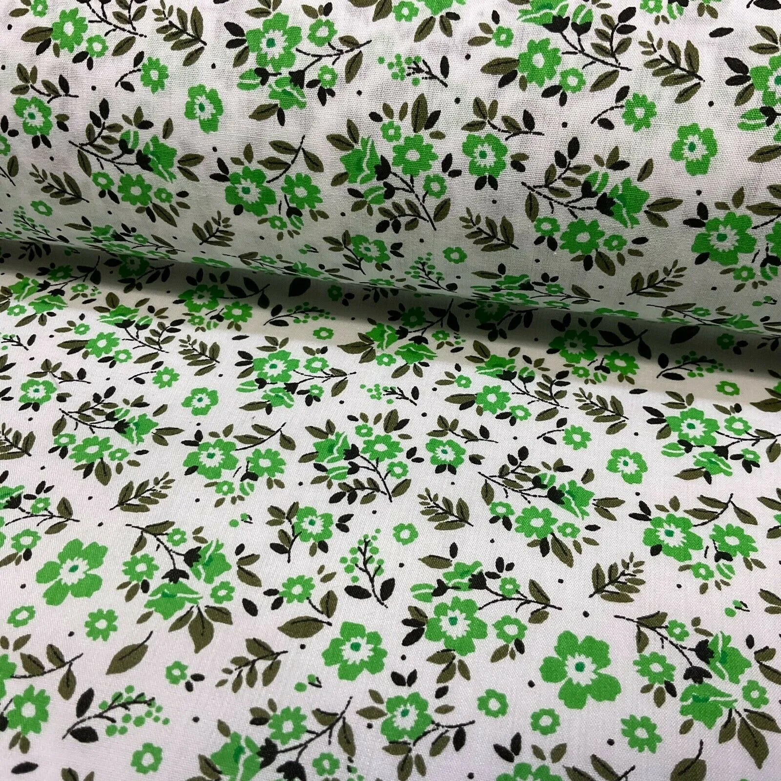 Small Floral Poly cotton printed lightweight fabric M1616