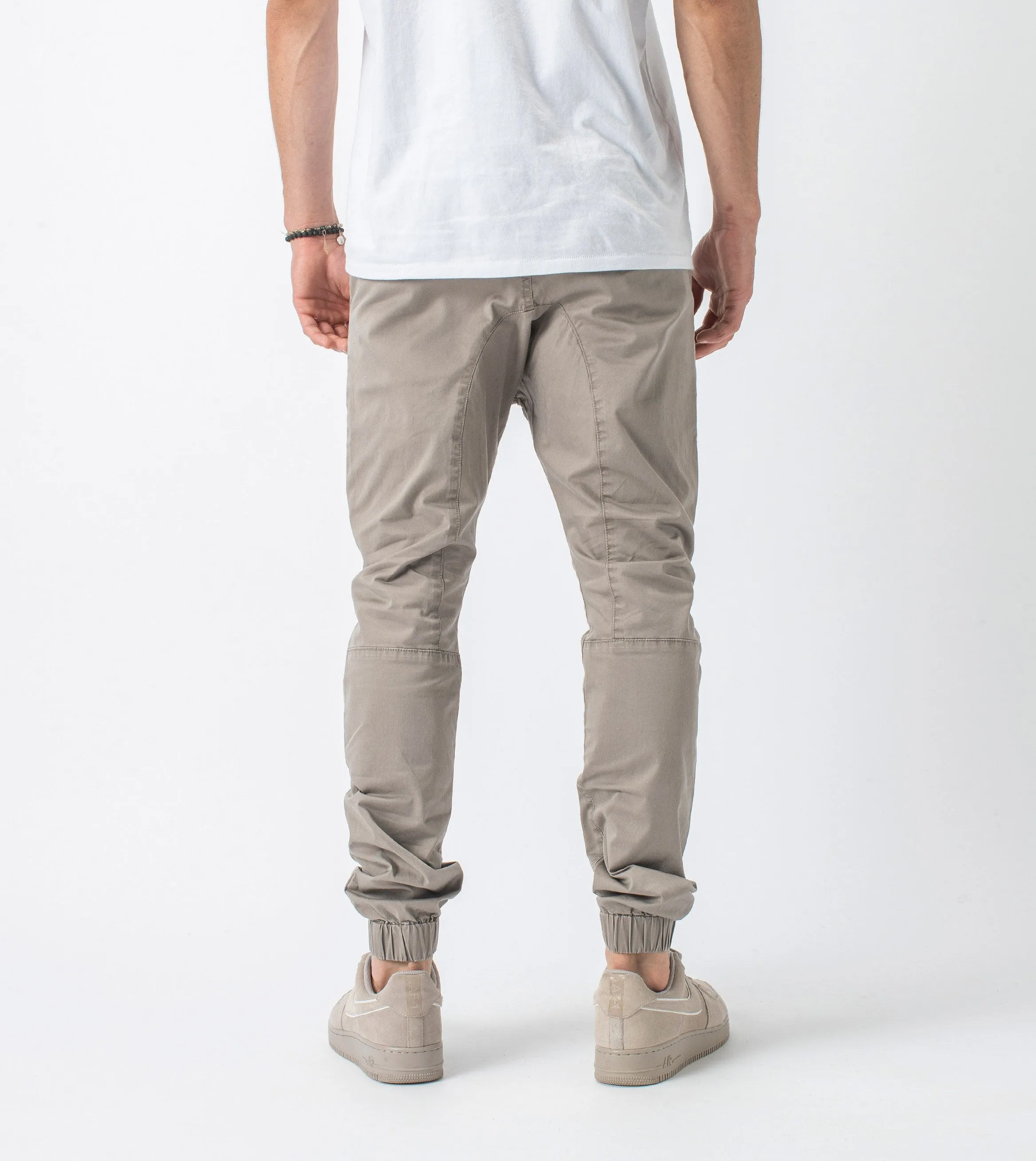 Sureshot Lightweight Jogger Almond