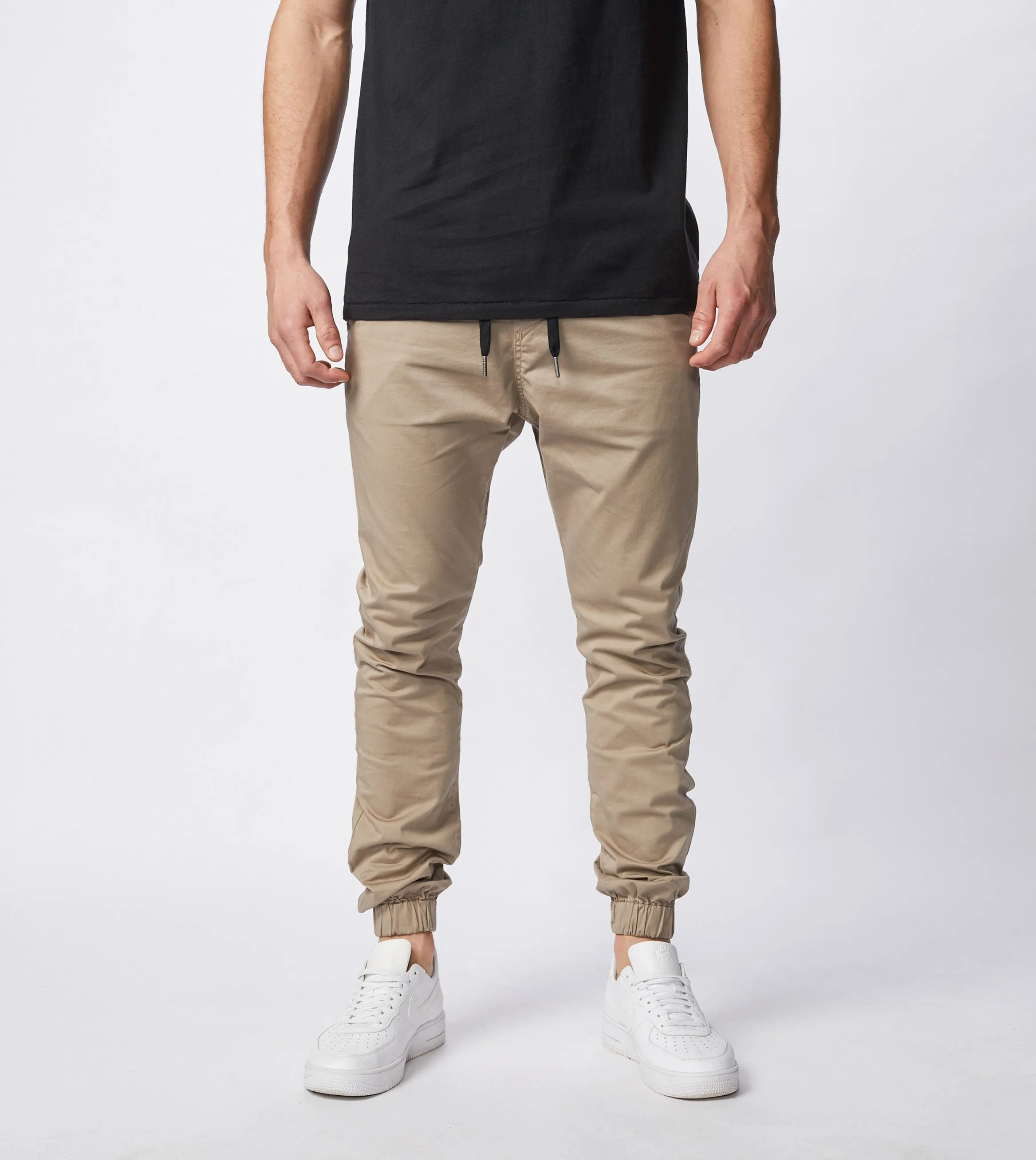 Sureshot Lightweight Jogger Sand