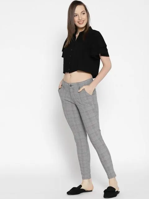 Women checked Cropped Trousers