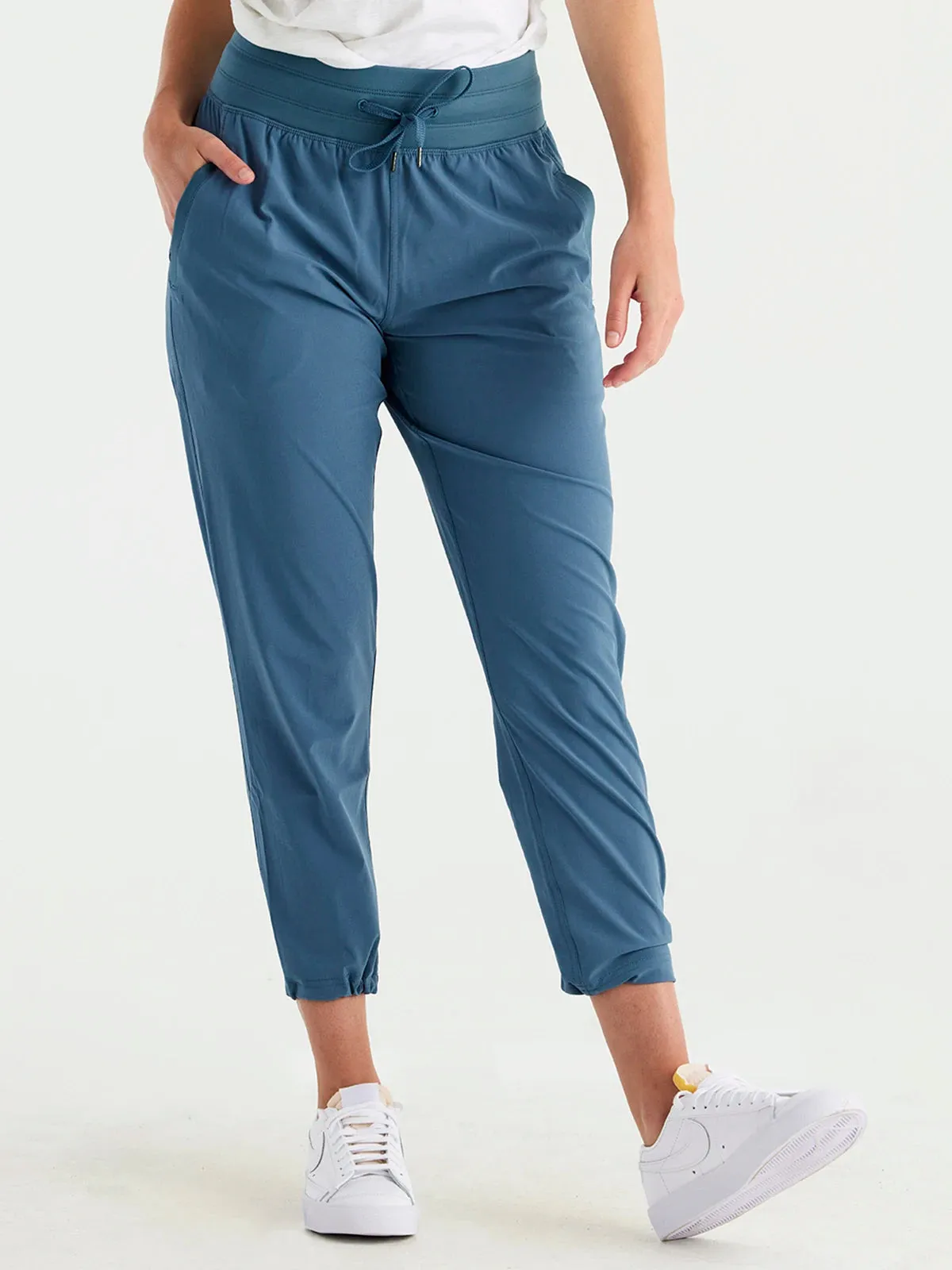 Women's Breeze Cropped Pant - Pacific Blue